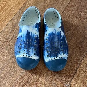 Native Kids Blue and White Shoes